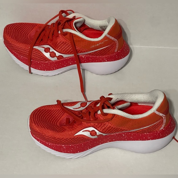 Saucony Kinvara Pro - Women’s 8 - Infrared/Fog - EUC - Picture 3 of 8